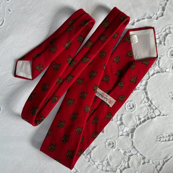 Vintage Jack Wood Ltd. Charlotte Neck Tie Wolf Print Red Wool Blocked in England - Picture 9 of 11